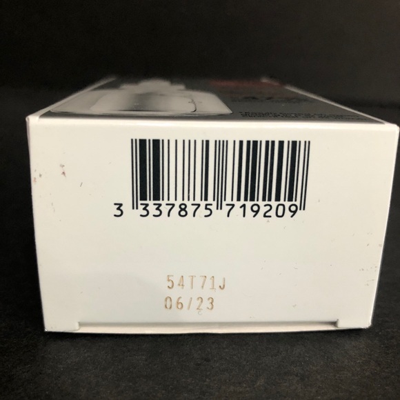 Vichy LiftActiv Supreme Wrinkle Corrector Hyaluronic Acid Face Serum - 1oz. - Picture 3 of 4